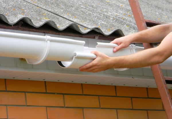 Cost of Gutter Hanging in State College